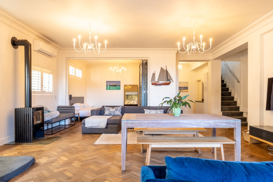 6 Bedroom Property for Sale in Simons Kloof Western Cape